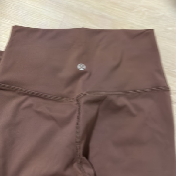 Size 2 lululemon pants - Picture 3 of 3